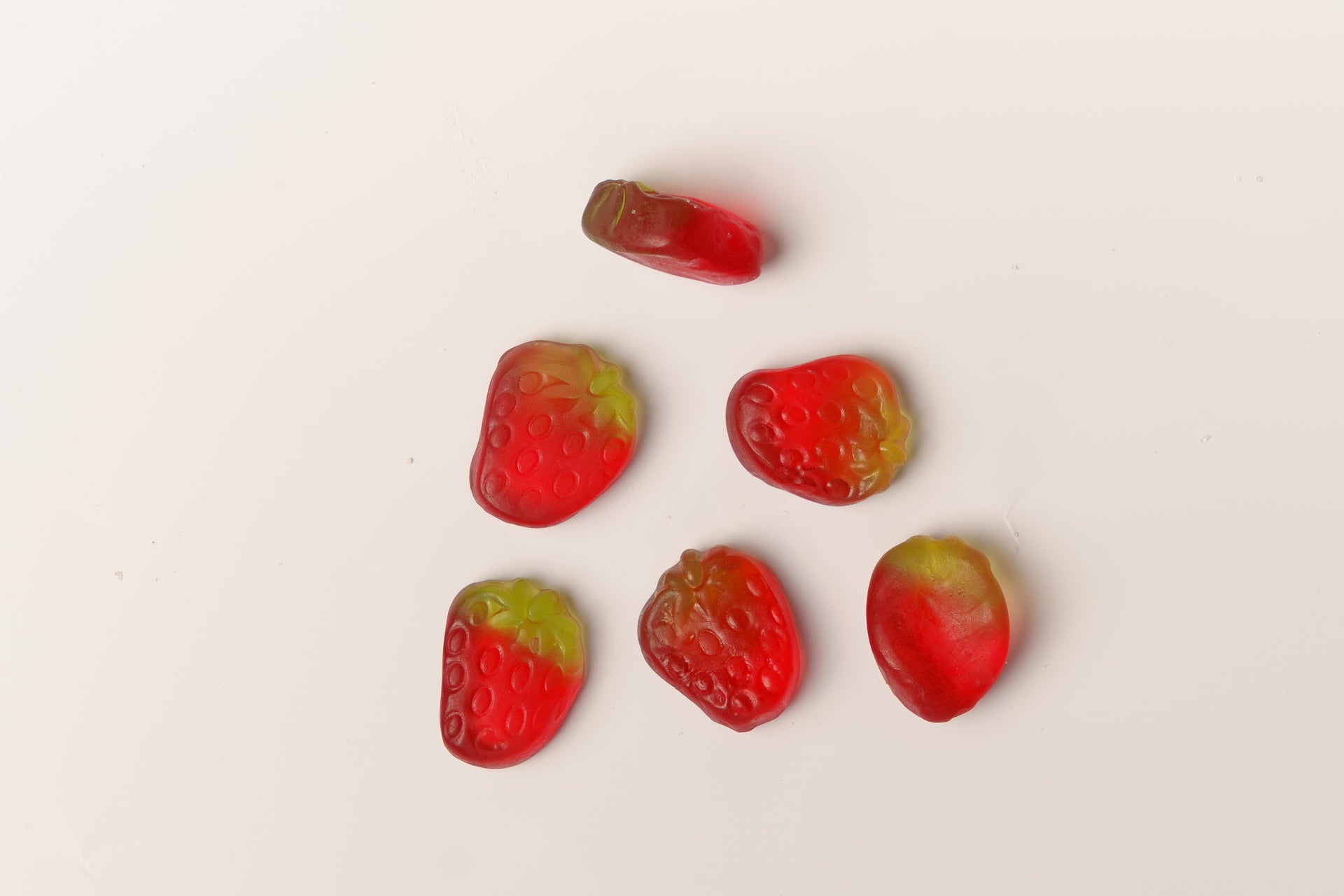 Skwish Strawberry Gummies — gummies